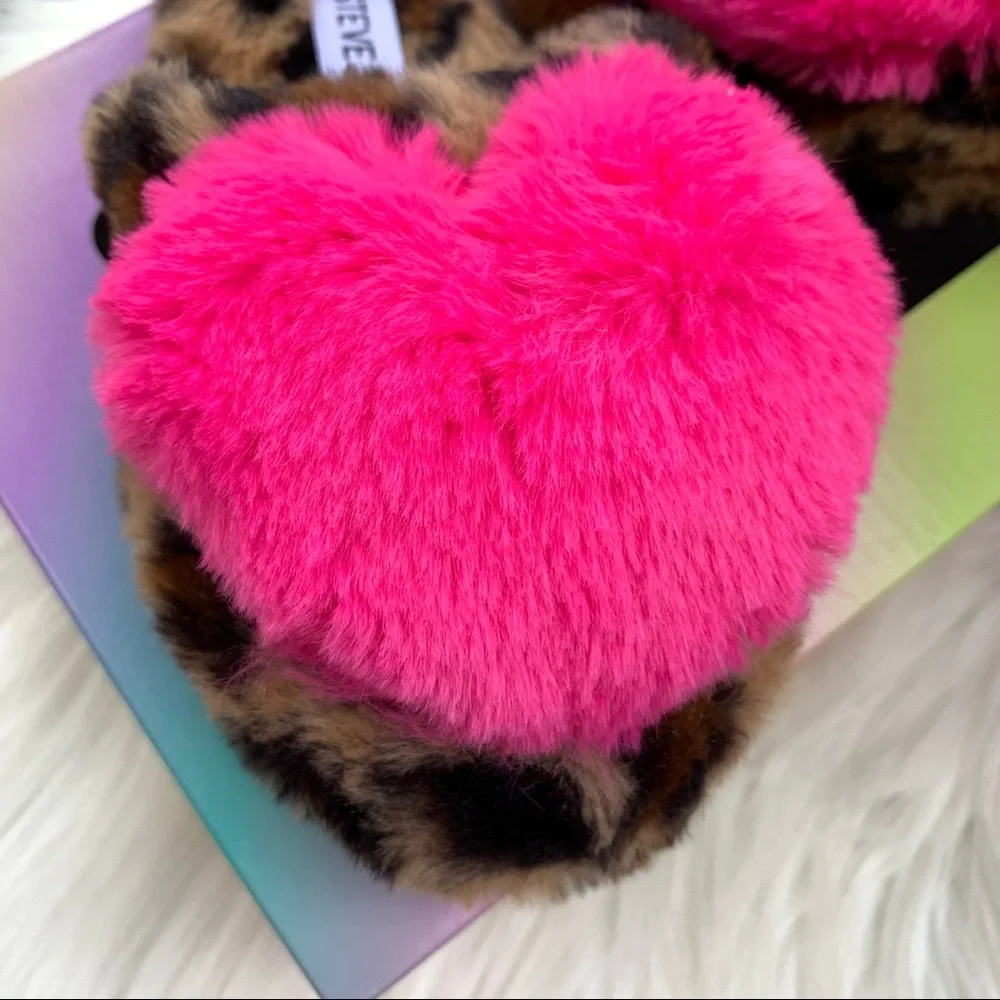 Steve Madden Girls Slippers Faux Fur Leopard & Pink Heart Slippers Youth XS
